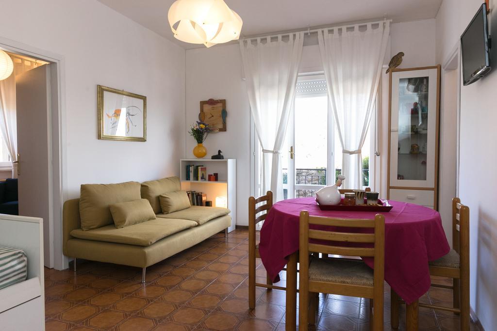 Talamone Apartment Rum bild