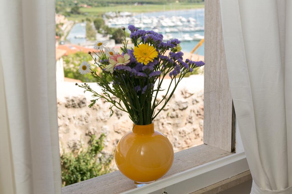 Talamone Apartment Rum bild